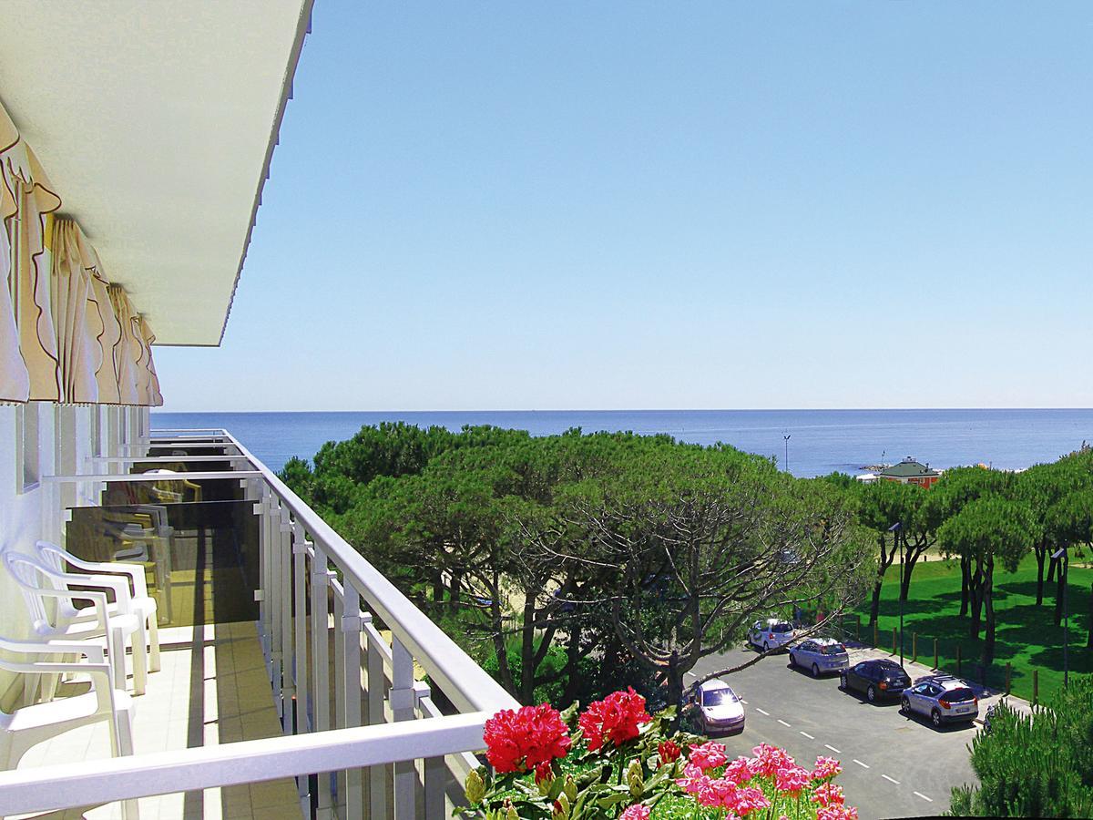 Hotel Bertha Fronte Mare Lido di Jesolo Exterior photo